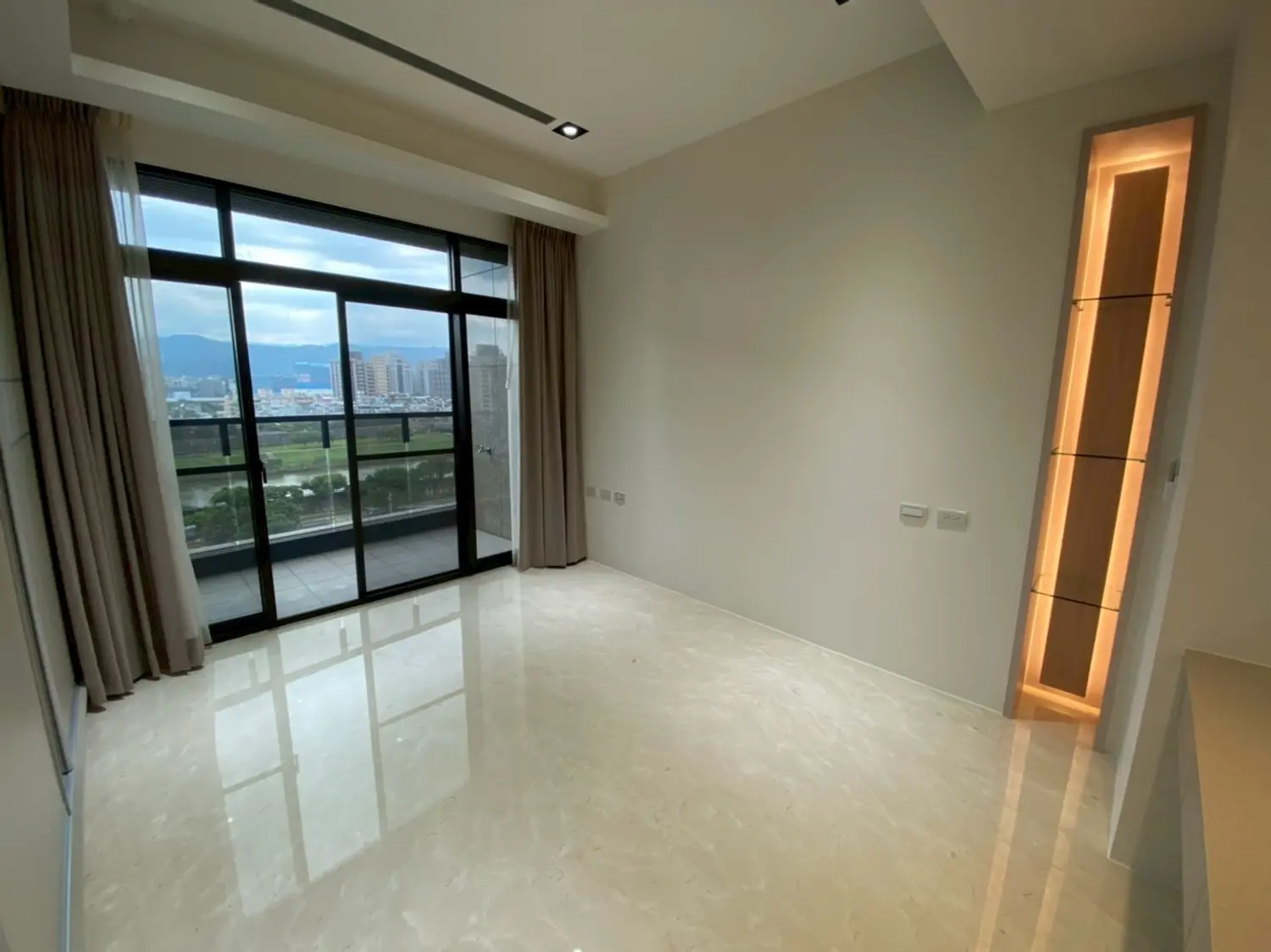 3 bedrooms apartment for sale TWD 77 000 000 - 35 ping - Nangang District,Taipei City slide 7