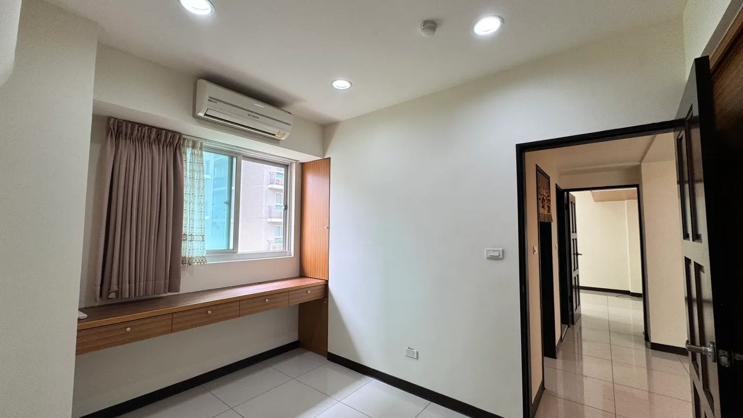 2 bedrooms apartment for sale in Tamsui District, New Taipei City | TWD 11 990 000 | 16 ping slide 7