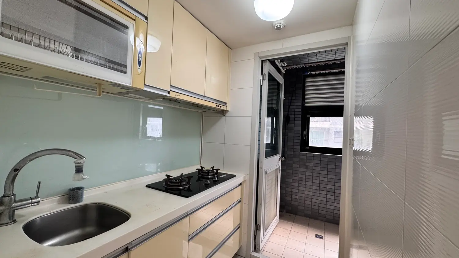 2 bedrooms apartment for sale in Tamsui District, New Taipei City | TWD 11 990 000 | 16 ping slide 9