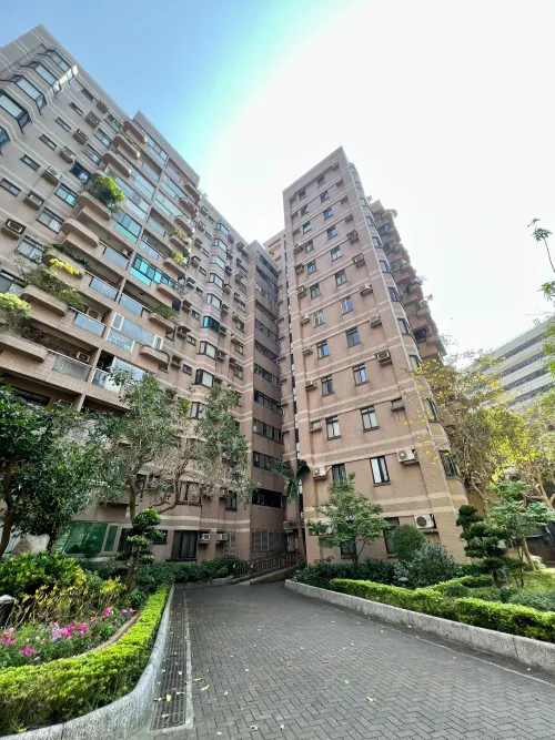 Apartment for sale TWD 59 800 000 - Lane 199, Dunhua North Road - 3 bedrooms