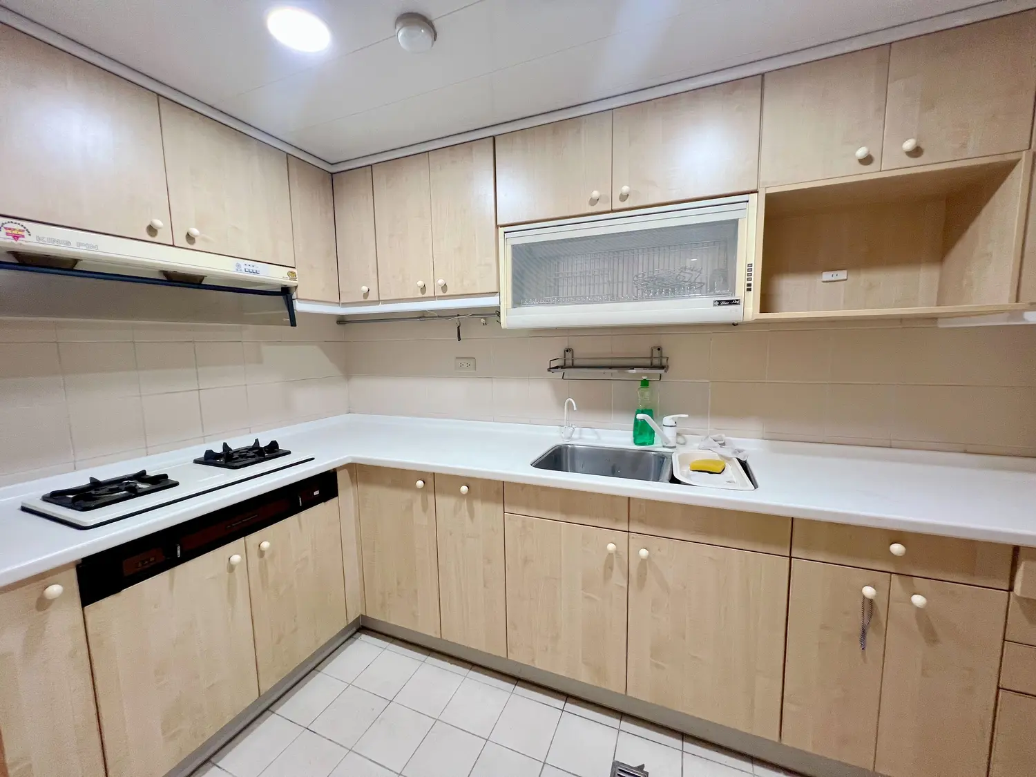 3 bedrooms apartment for sale TWD 59 800 000 - 26 ping - Taipei City,Songshan District slide 5