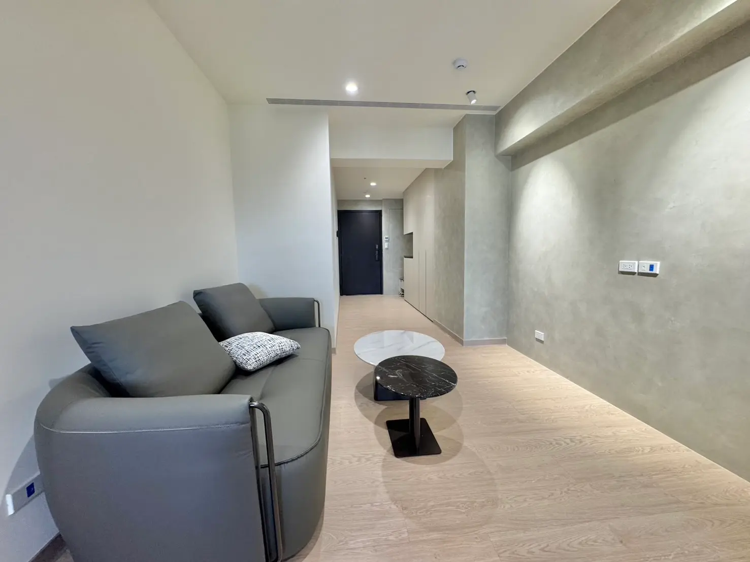 3 bedrooms apartment for rent in Xitun District, Taichung City | NT$ 39 000 | 35 ping slide 2