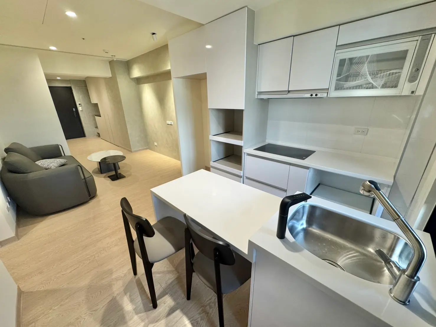 3 bedrooms apartment for rent in Xitun District, Taichung City | NT$ 39 000 | 35 ping slide 5