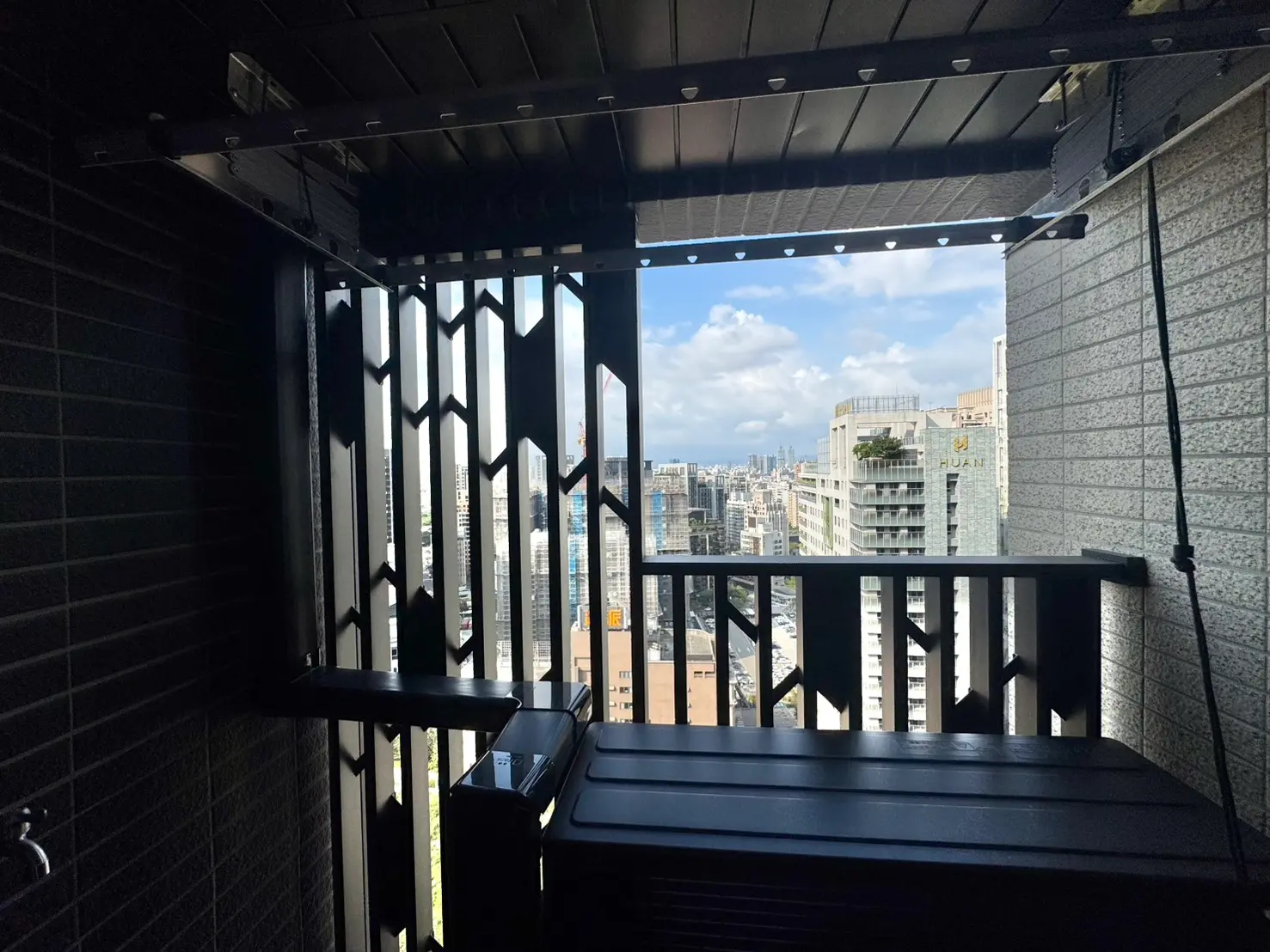 3 bedrooms apartment for rent in Xitun District, Taichung City | NT$ 39 000 | 35 ping slide 6
