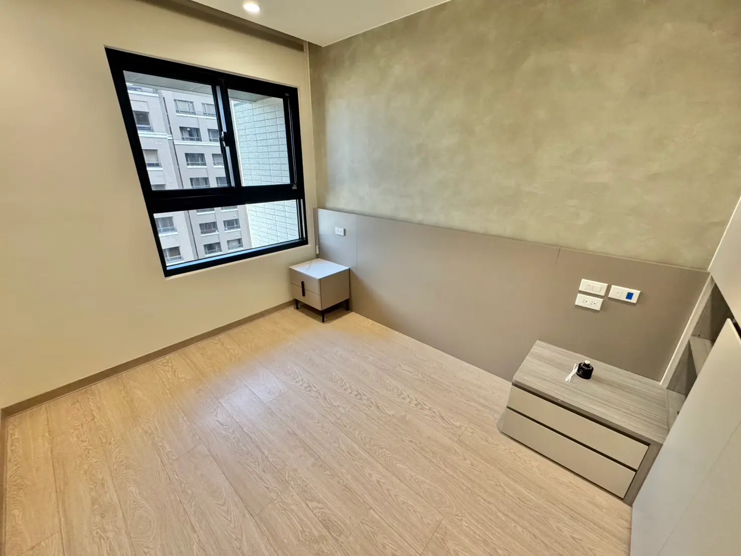 3 bedrooms apartment for rent in Xitun District, Taichung City | NT$ 39 000 | 35 ping slide 13
