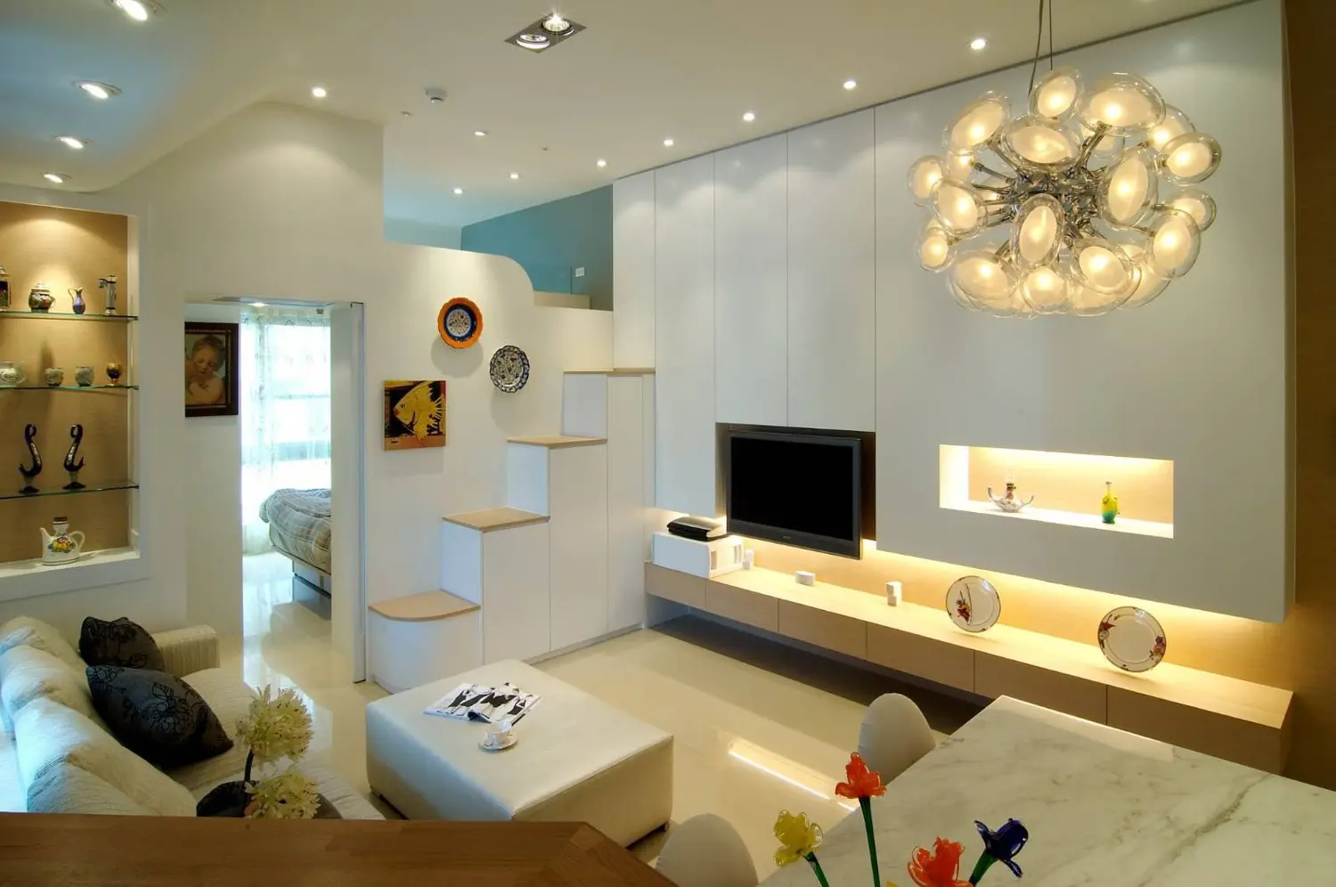 1 room apartment for rent in Xinyi District, Taipei City | NT$ 68 000 | 17 ping slide 1