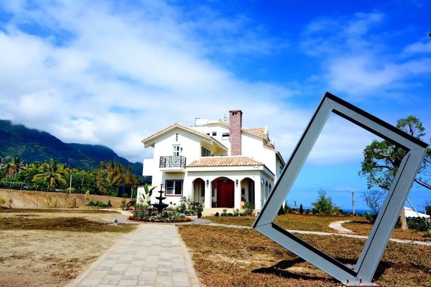 10 bedrooms villa for sale TWD 73 880 000 - 143 ping - Donghe Township,Taitung County slide 0