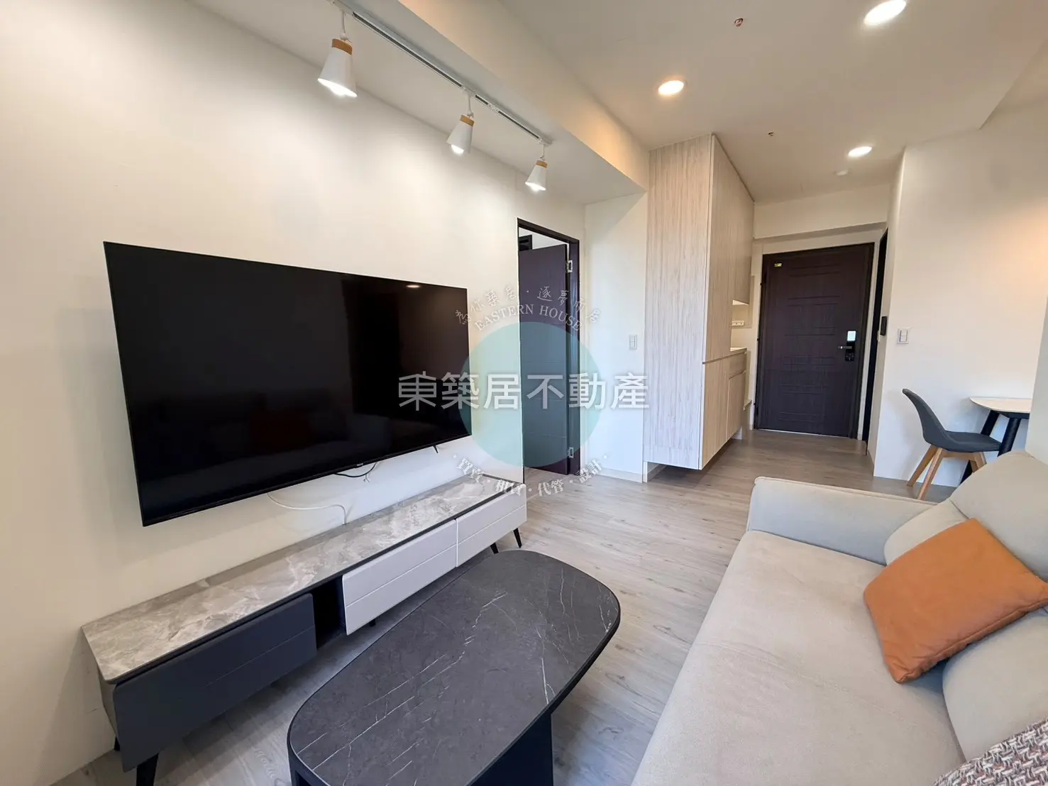 3 bedrooms apartment for rent in West Central District, Tainan City | NT$ 36 800 | 19 ping slide 2