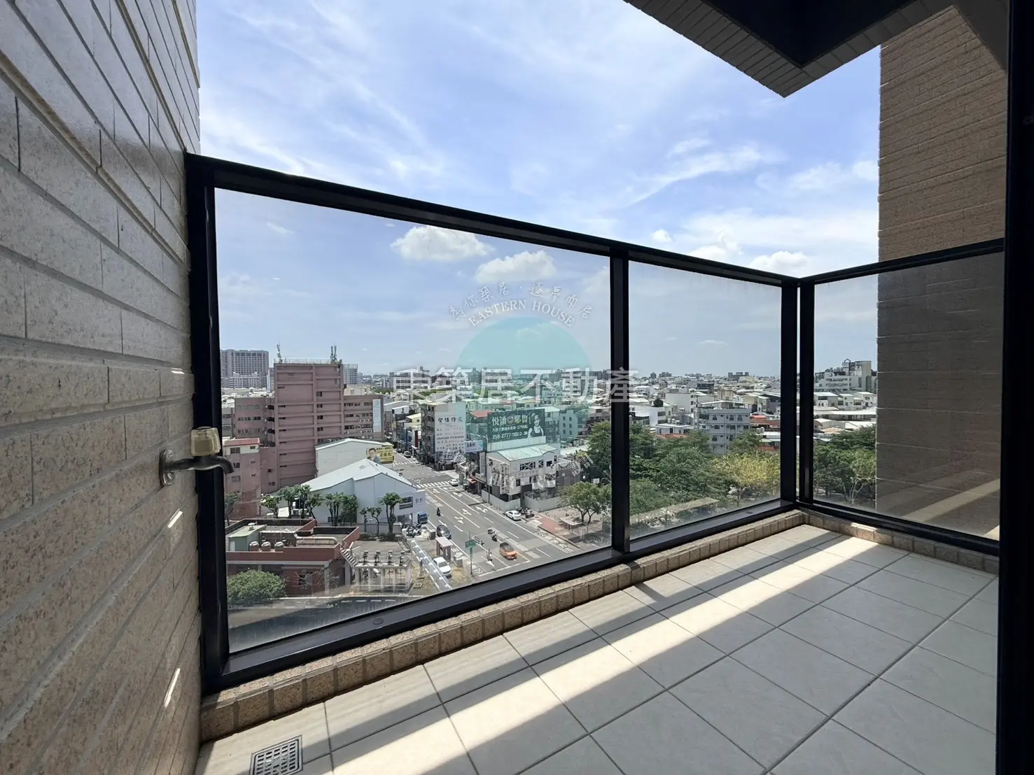 3 bedrooms apartment for rent in West Central District, Tainan City | NT$ 36 800 | 19 ping slide 9