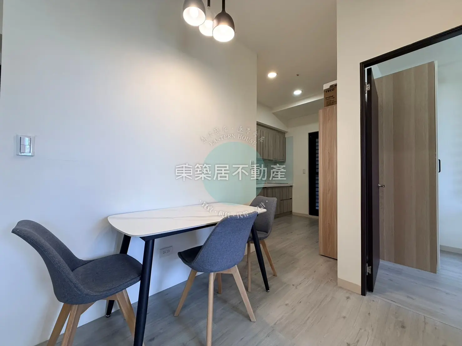 3 bedrooms apartment for rent in West Central District, Tainan City | NT$ 36 800 | 19 ping slide 6