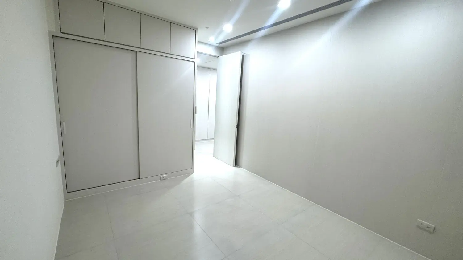 4 bedrooms apartment for rent in Shilin District, Taipei City | NT$ 250 000 | 48 ping slide 10