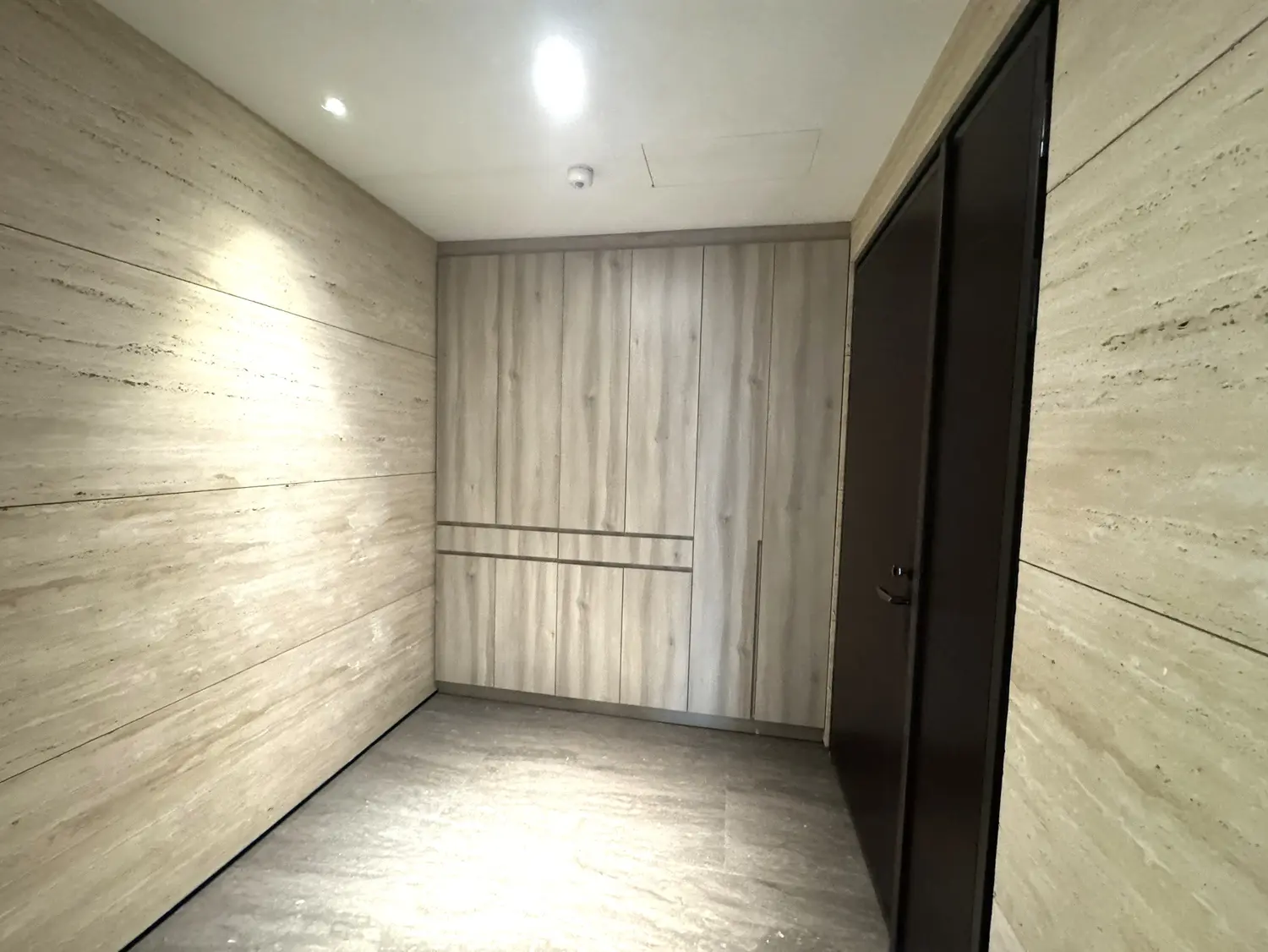 3 bedrooms apartment for rent in Shilin District, Taipei City | NT$ 190 000 | 51 ping slide 0
