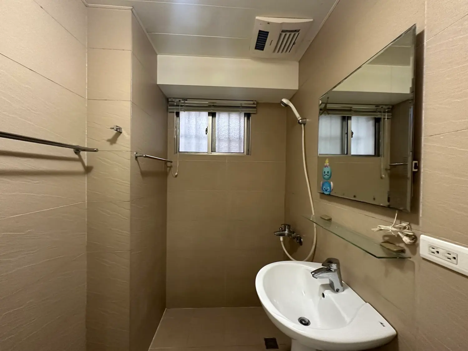 3 bedrooms apartment for rent TWD 26 000 - 25 ping - Tucheng District, New Taipei City slide 5
