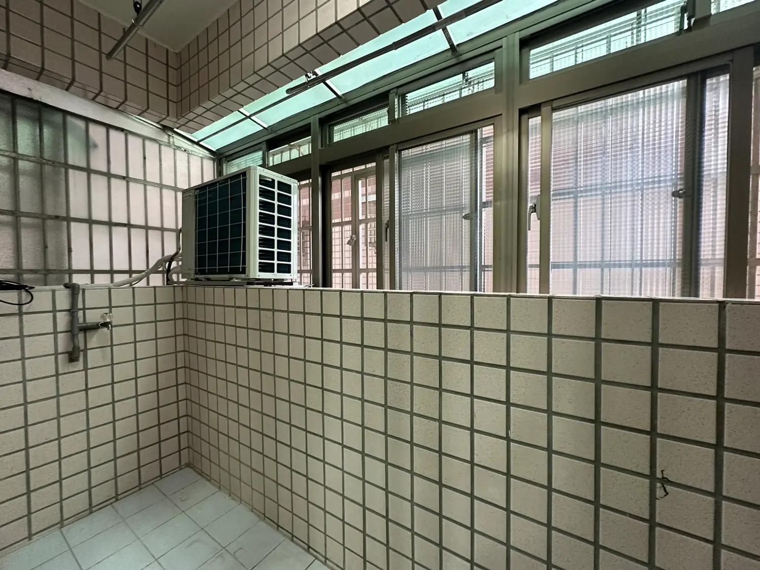 3 bedrooms apartment for rent TWD 26 000 - 25 ping - Tucheng District, New Taipei City slide 8