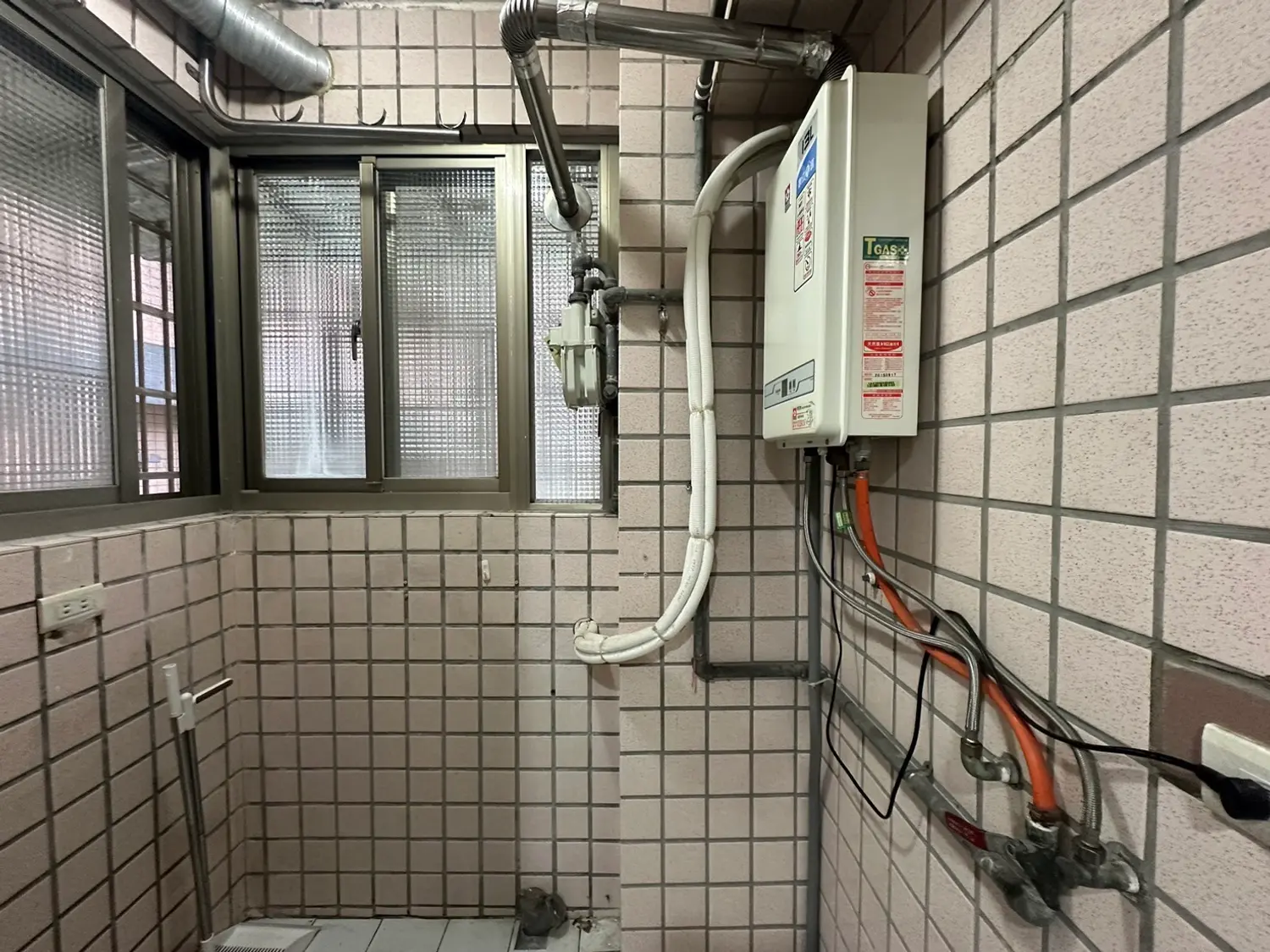 3 bedrooms apartment for rent TWD 26 000 - 25 ping - Tucheng District, New Taipei City slide 7