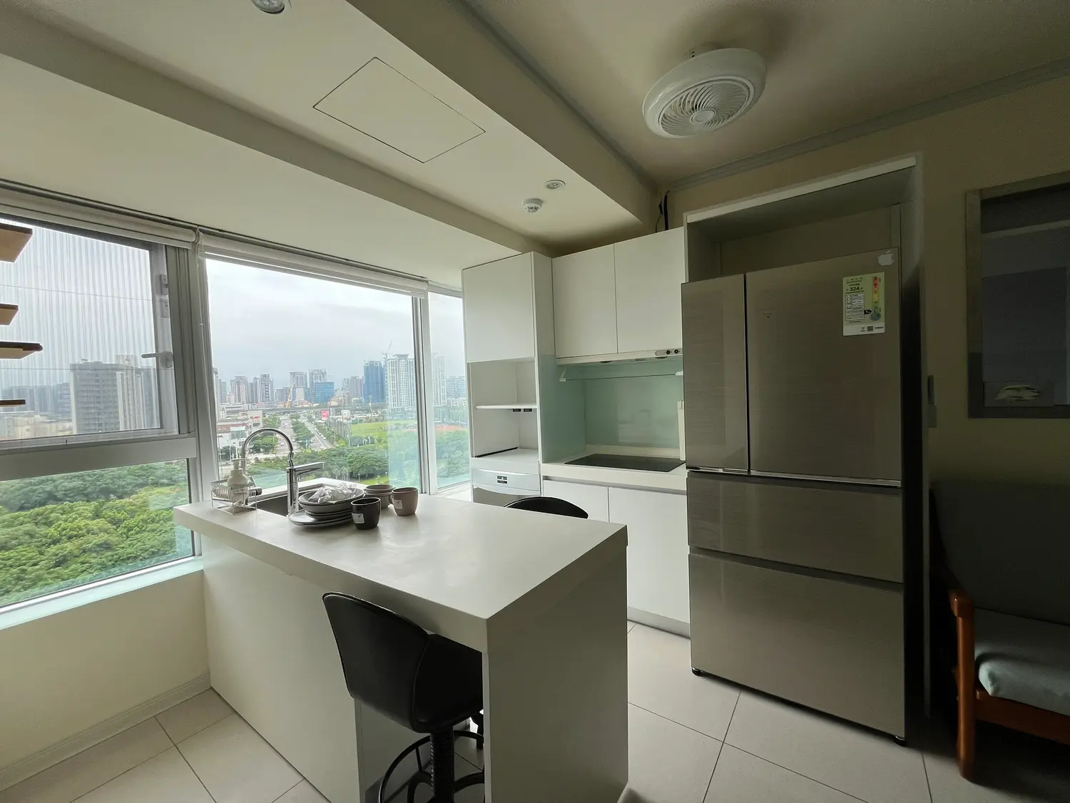 2 bedrooms apartment for rent in Zhongli District, Taoyuan City | NT$ 30 000 | 16 ping slide 7