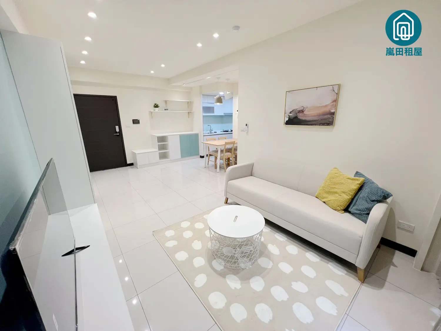 2 bedrooms apartment for rent TWD 22 000 - 18 ping - East District,Chiayi City slide 1