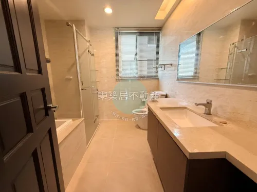 3 bedrooms apartment for rent in West Central District, Tainan City | NT$ 49 800 | 37 ping slide 12