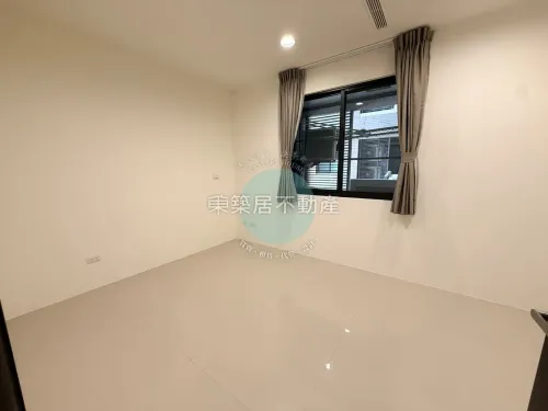 3 bedrooms apartment for rent in West Central District, Tainan City | NT$ 49 800 | 37 ping slide 15