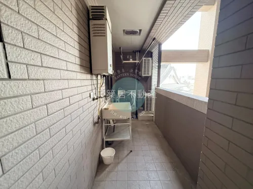 3 bedrooms apartment for rent in West Central District, Tainan City | NT$ 49 800 | 37 ping slide 18