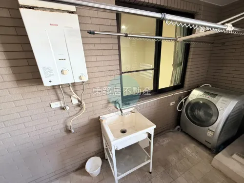 3 bedrooms apartment for rent in West Central District, Tainan City | NT$ 49 800 | 37 ping slide 19