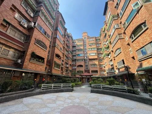 Apartment for sale TWD 25 580 000 - Lane 152, Zhongping Road - 3 bedrooms