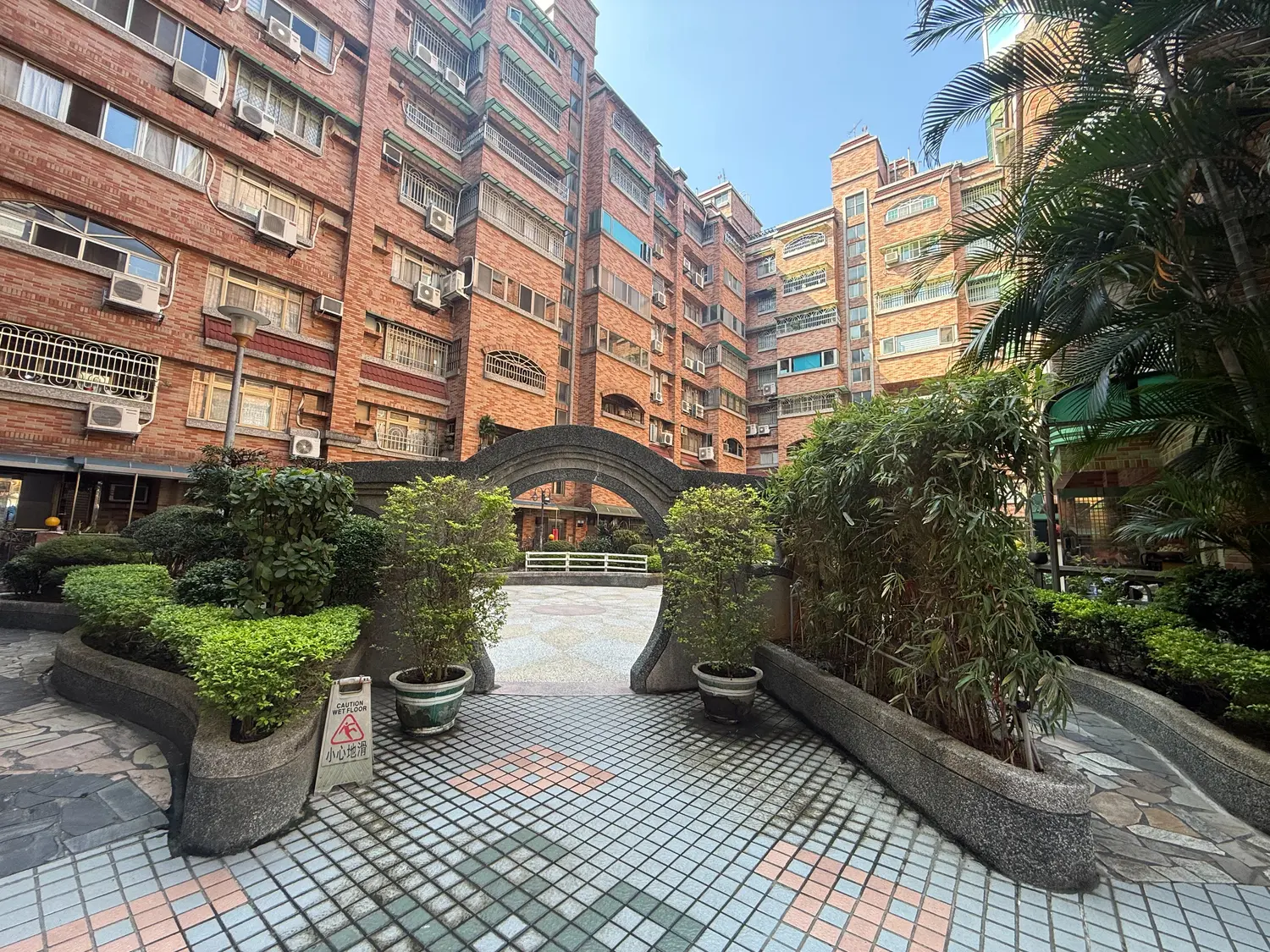 3 bedrooms apartment for sale TWD 25 580 000 - 23 ping - Xinzhuang District,New Taipei City slide 11