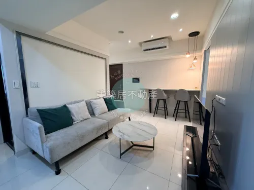 2 bedrooms apartment for rent in Anping District, Tainan City | NT$ 25 000 | 13 ping slide 1