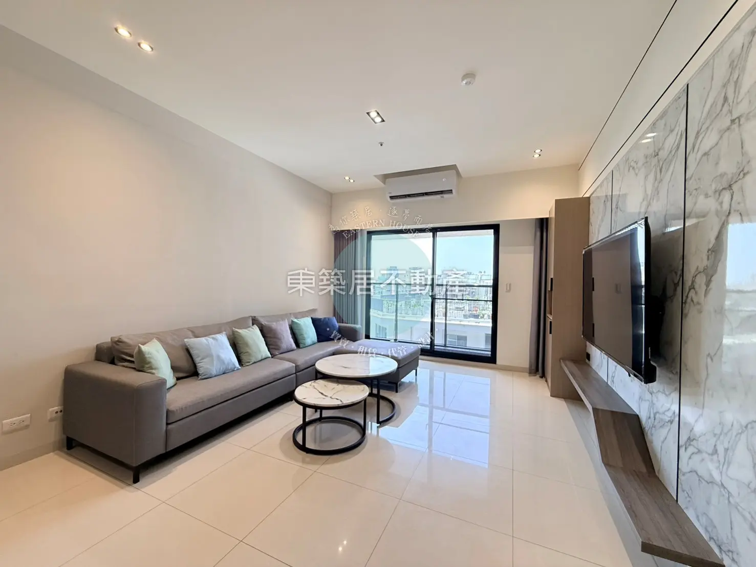 3 bedrooms apartment for rent in Anping District, Tainan City | NT$ 36 800 | 30 ping slide 0