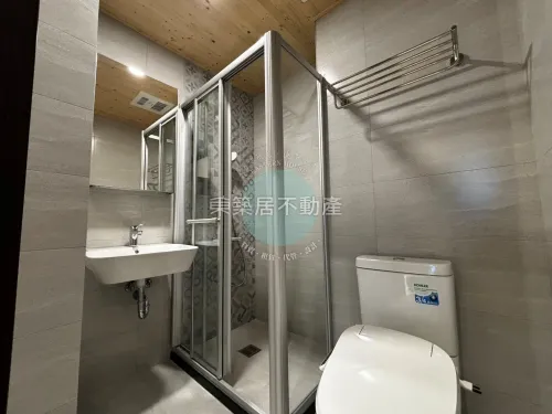 2 bedrooms apartment for rent in Anding District, Tainan City | NT$ 25 800 | 17 ping slide 11