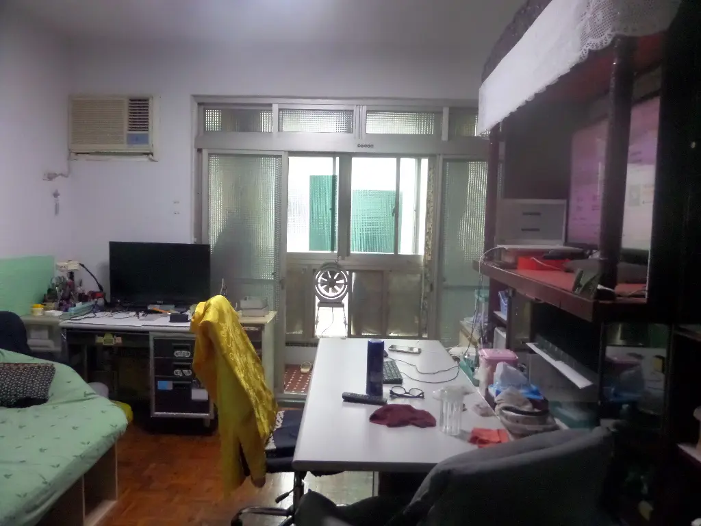 2 bedrooms apartment for sale in Xinyi District, Taipei City | NT$ 16 500 000 | 18 ping slide 12