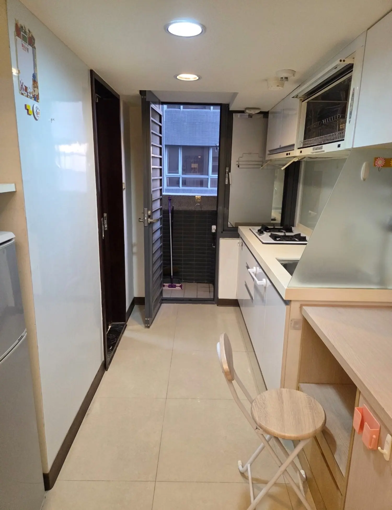 Studio apartment for rent TWD 22 000 - 8 ping - Banqiao District,New Taipei City slide 5