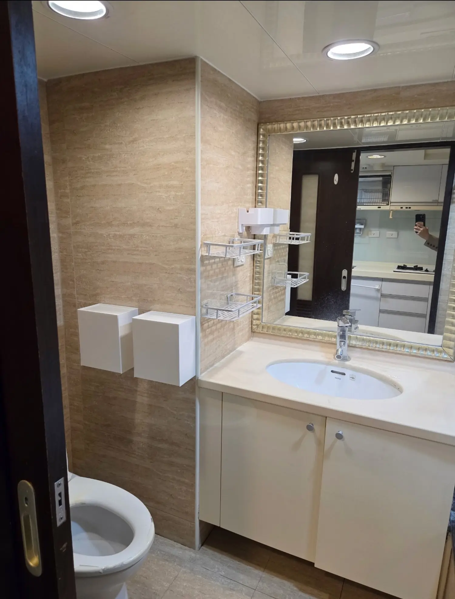 Studio apartment for rent TWD 22 000 - 8 ping - Banqiao District,New Taipei City slide 6