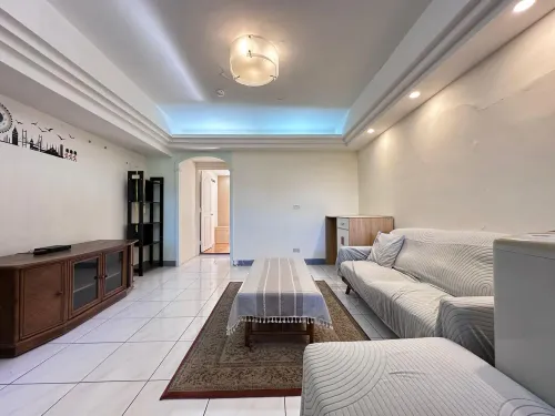 1 room apartment for rent in Daan District, Taipei City | NT$ 30 000 | 18 ping slide 2