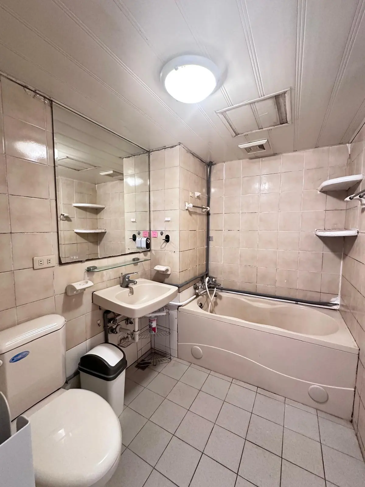 1 room apartment for rent in Daan District, Taipei City | NT$ 30 000 | 18 ping slide 8