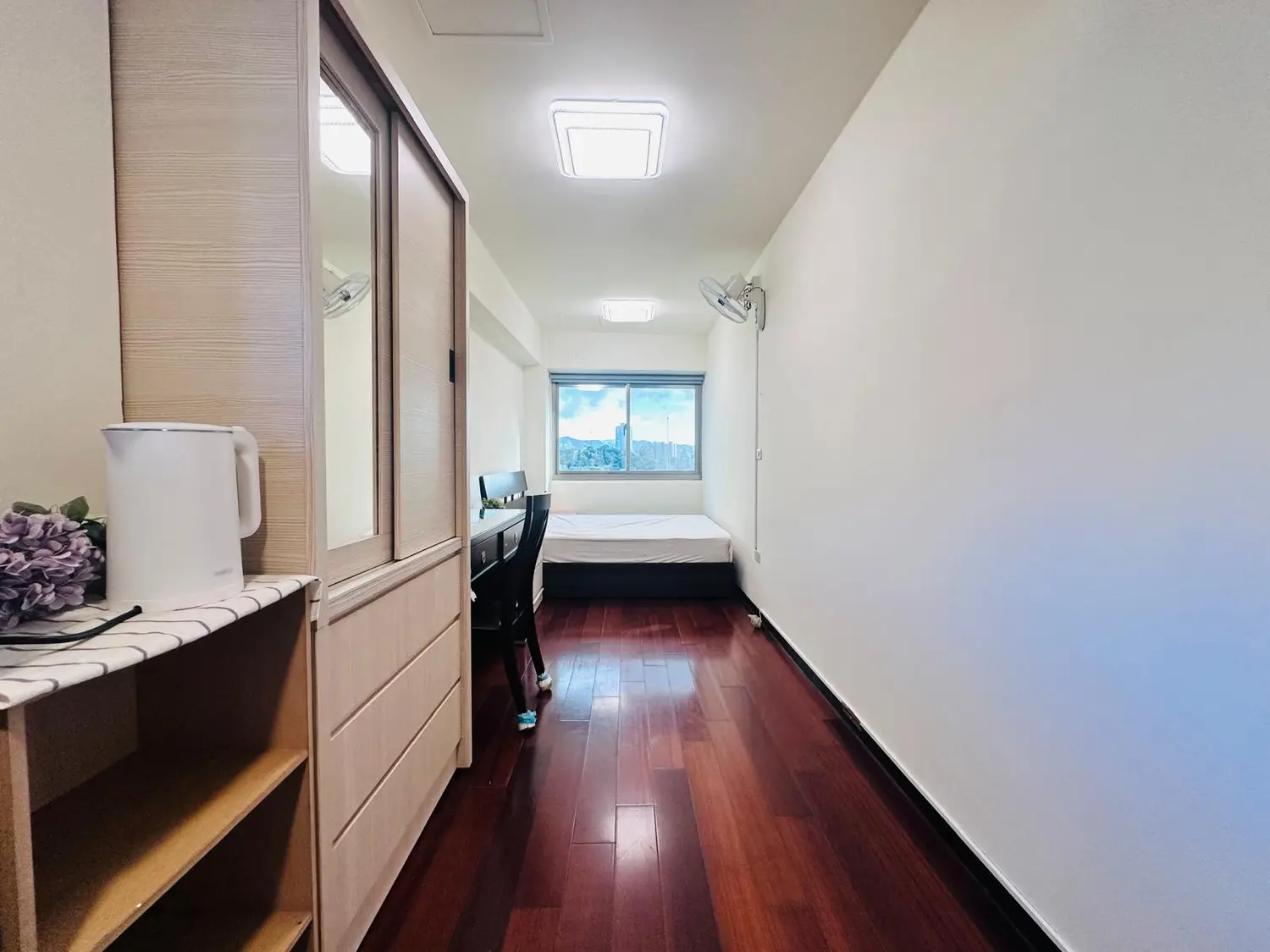 Studio apartment for rent in Zhongzheng District, Taipei City | NT$ 25 900 | 10 ping slide 1