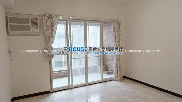 3 bedrooms apartment for rent in Zhongshan District, Taipei City | NT$ 50 000 | 29 ping slide 3