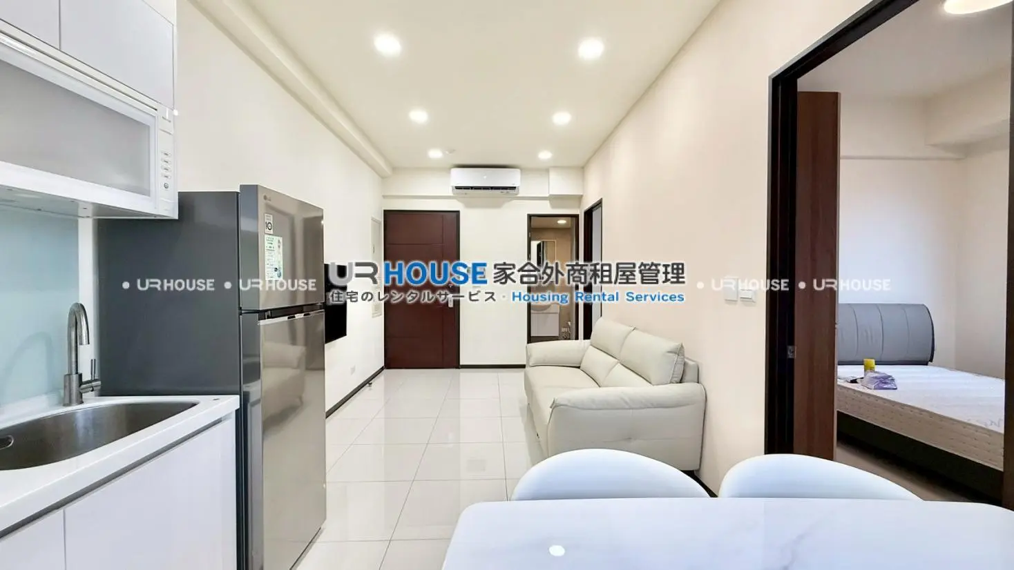 2 bedrooms apartment for rent in Banqiao District, New Taipei City | NT$ 47 000 | 16 ping slide 2