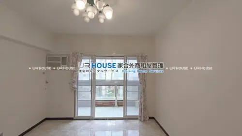 3 bedrooms apartment for rent in Zhongshan District, Taipei City | NT$ 50 000 | 29 ping slide 1
