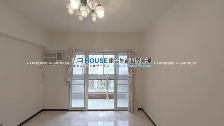 3 bedrooms apartment for rent in Zhongshan District, Taipei City | NT$ 50 000 | 29 ping slide 1