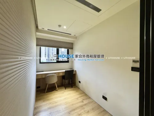 Apartment for rent NT$ 38 000 - Wenhua 1st Road - 3 bedrooms