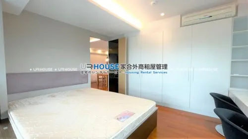 Apartment for rent TWD 68 000 - Section 5, Xinyi Rd - 2 bedrooms
