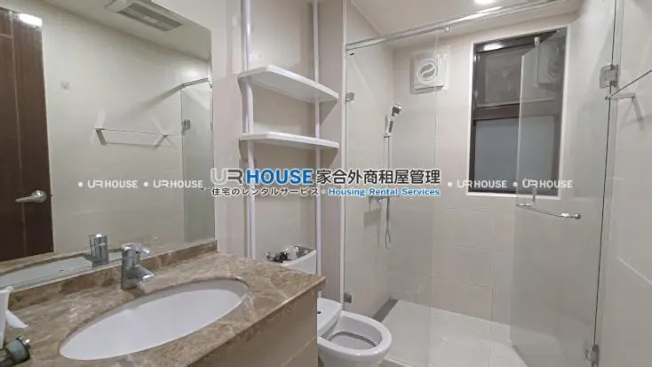 3 bedrooms apartment for rent in Datong District, Taipei City | NT$ 70 000 | 39 ping slide 7