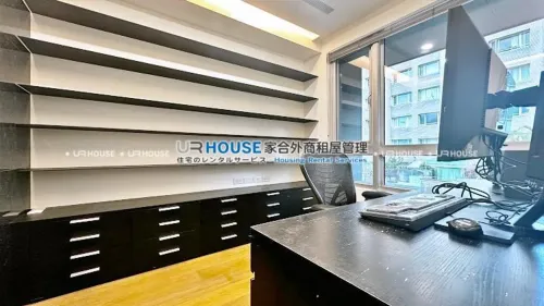 Apartment for rent TWD 160 000 -  - 3 bedrooms