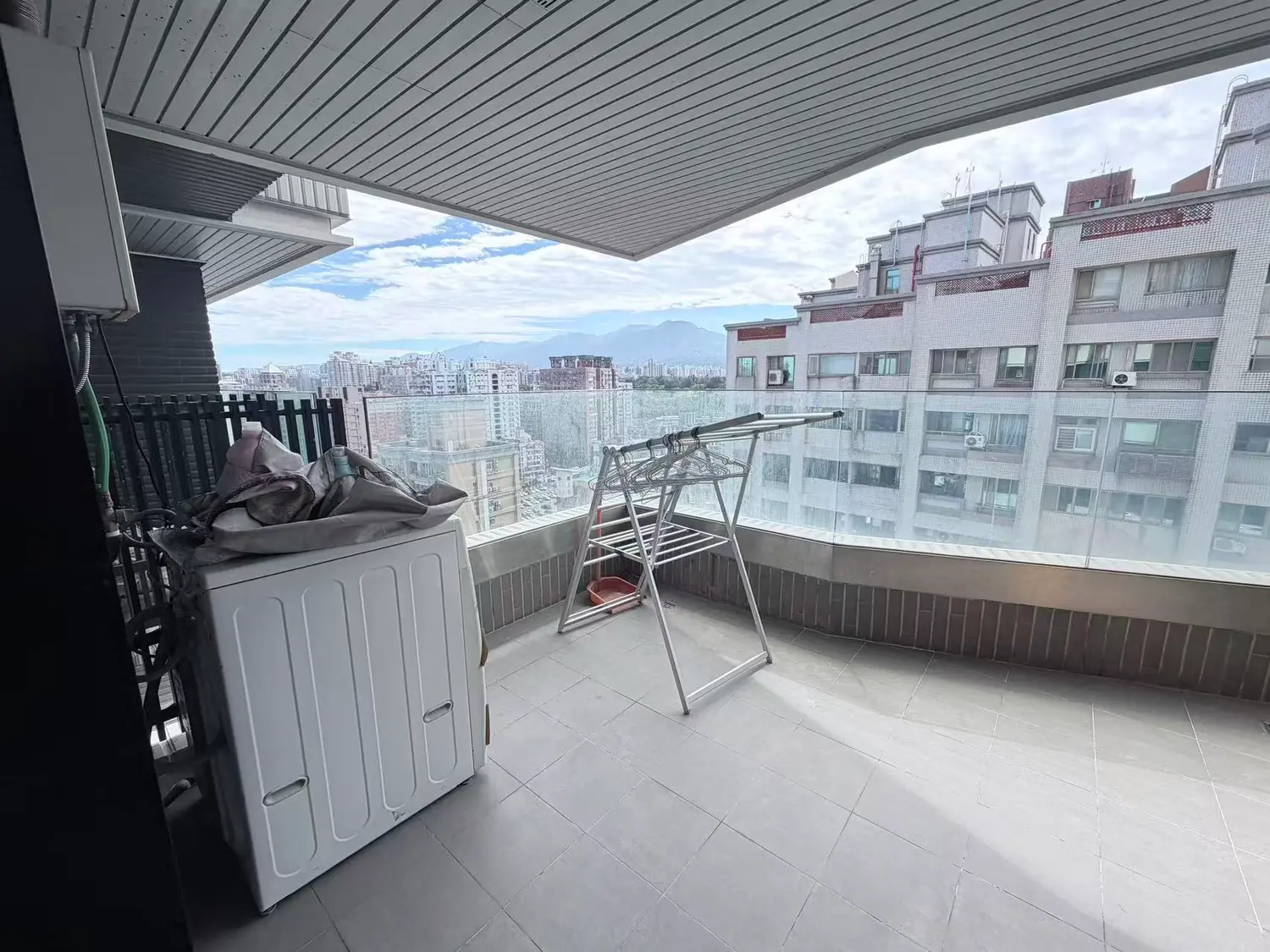 1 room apartment for rent in Tamsui District, New Taipei City | NT$ 23 000 | 32 ping slide 7