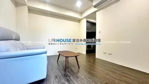 2 bedrooms apartment for rent TWD 60 000 - 25 ping - Zhongzheng District,Taipei City slide 1