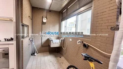 Apartment for rent TWD 110 000 - Alley 7, Lane 290, Section 6, Zhongshan N Rd - 4 bedrooms