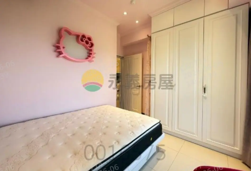 2 bedrooms apartment for rent in Tamsui District, New Taipei City | NT$ 25 000 | 41 ping slide 3