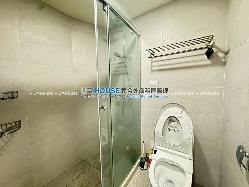 1 room apartment for rent in Daan District, Taipei City | NT$ 55 000 | 13 ping slide 8