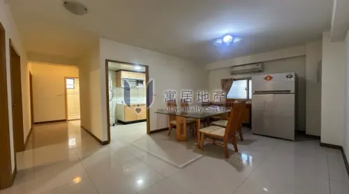 4 bedrooms apartment for rent TWD 62 500 - 47 ping - Shilin District, Taipei City slide 2